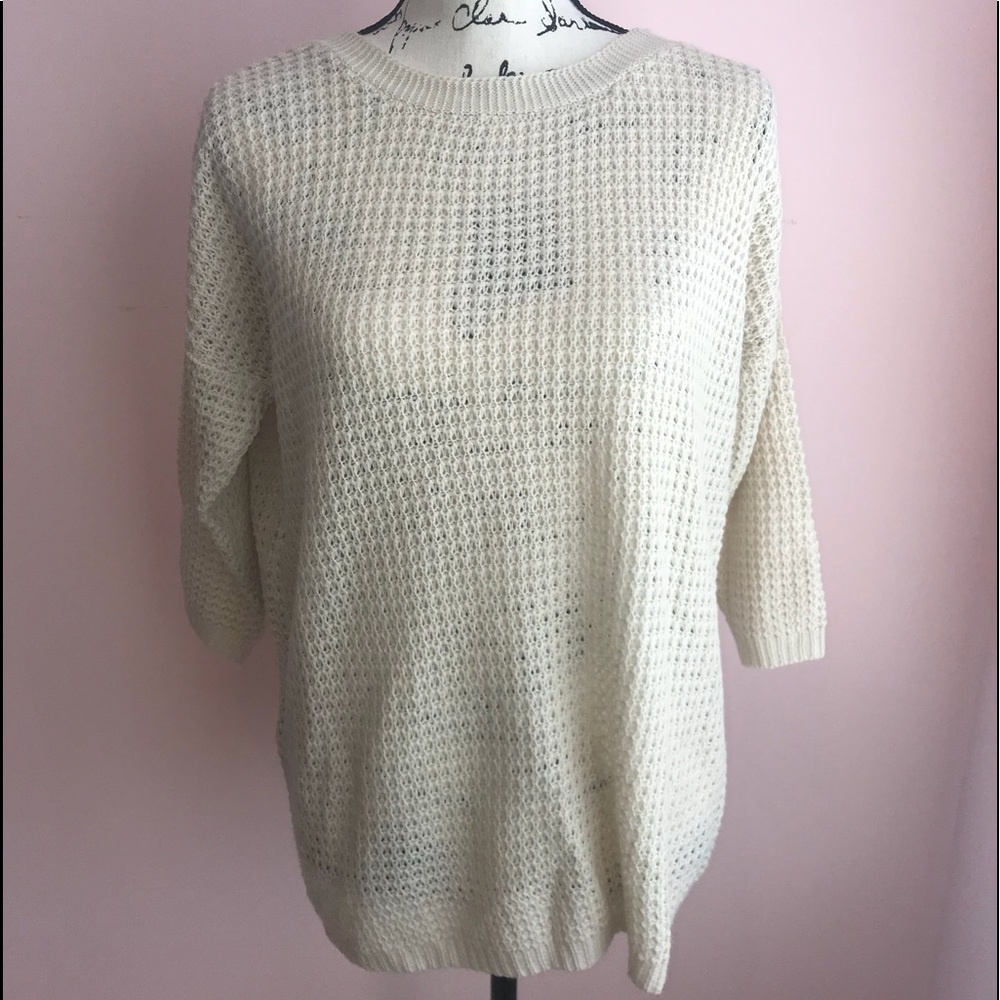 Nwt urban day cream sweater